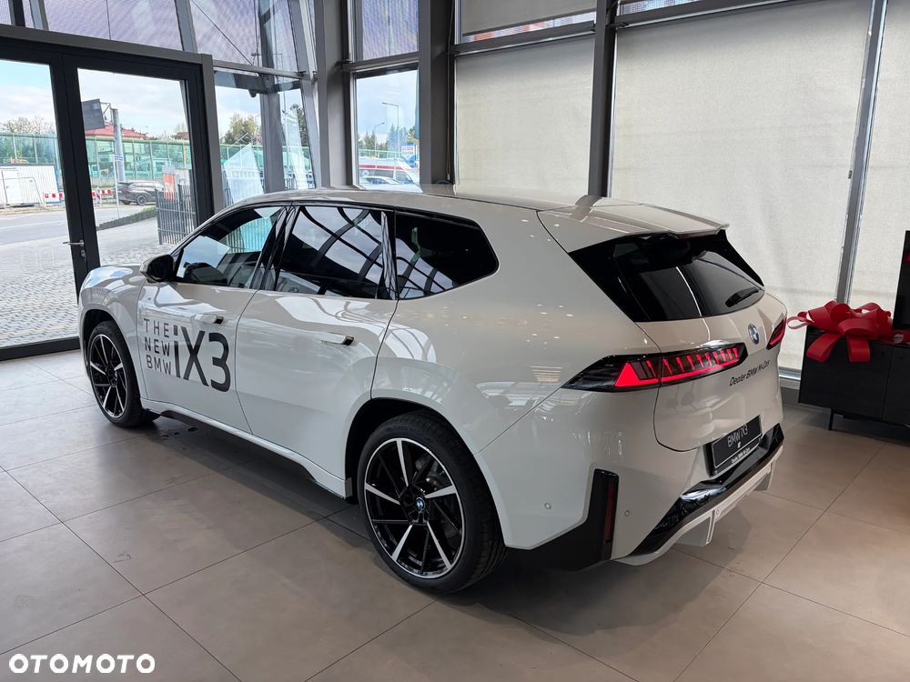 BMW iX3 - 3