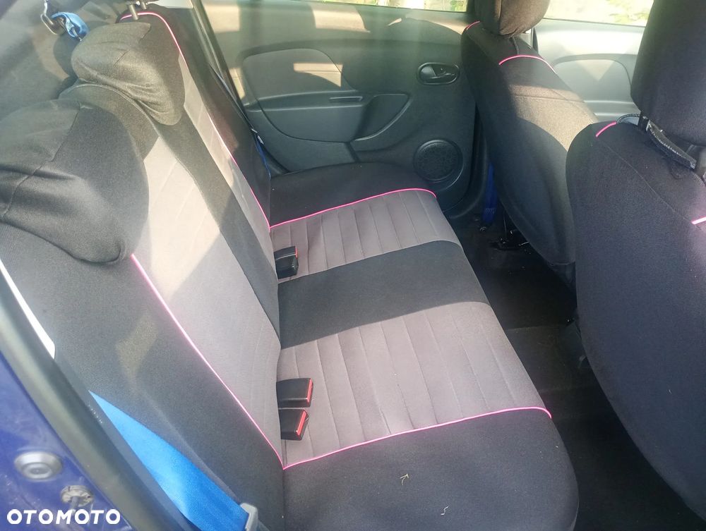 Dacia Logan 1.2 16V Laureate - 9