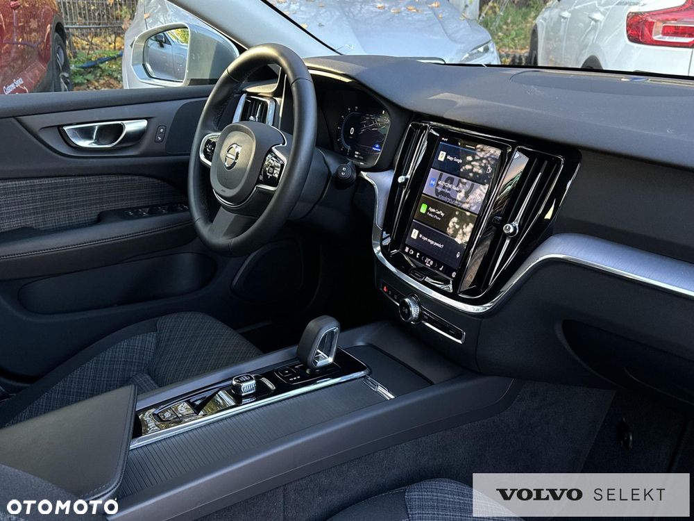 Volvo V60 Cross Country - 17