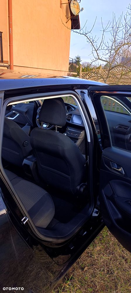 Peugeot 308 1.2 PureTech Access S&S - 21