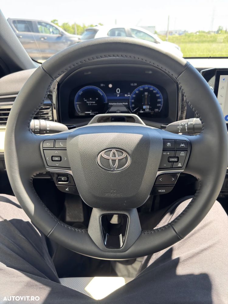 Toyota Camry 2.5 Exclusive - 5