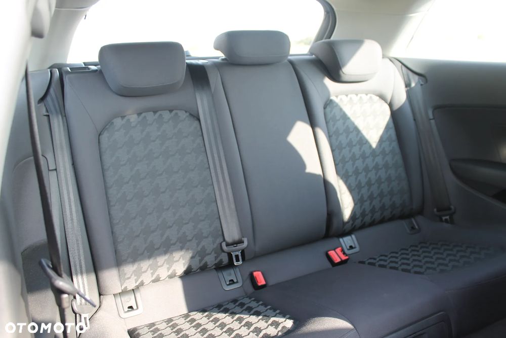 Audi A3 3-drzwiowe - 36
