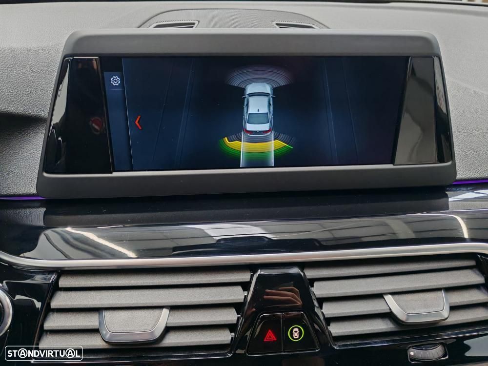 BMW 530 e iPerformance Pack M - 12