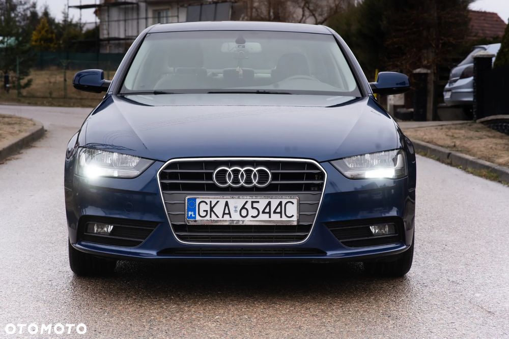 Audi A4 Limousine 2.0 TDI DPF Ambition - 2