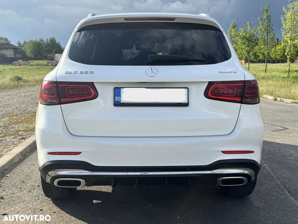Mercedes-Benz GLC 300 4MATIC - 6