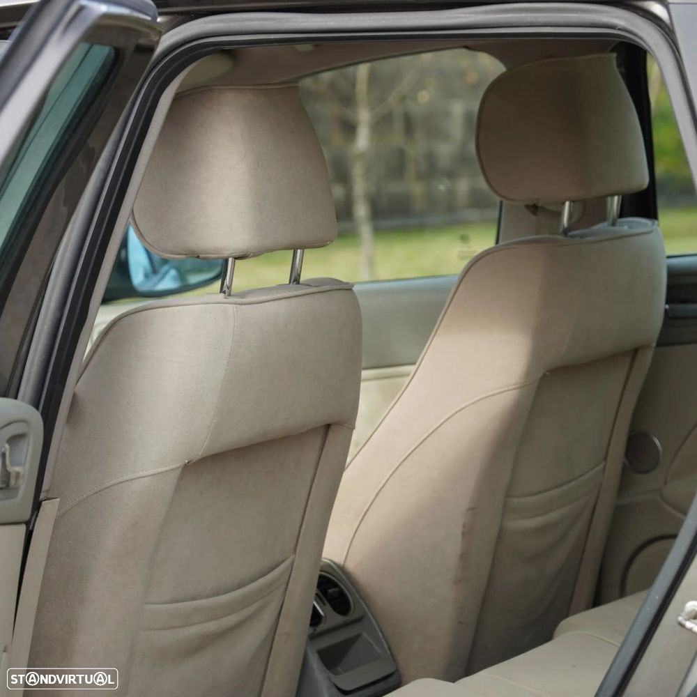 Alfa Romeo 159 Sportwagon 1.9 JTDm 16V Sportiva - 25