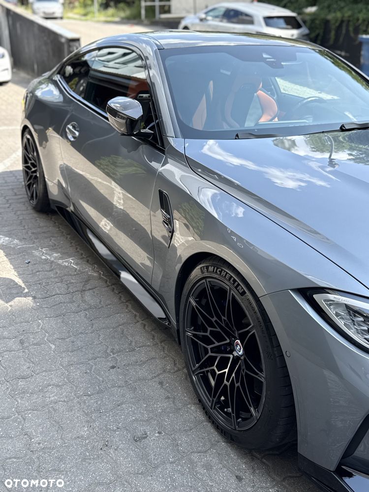 BMW M4 Competition M xDrive - 14