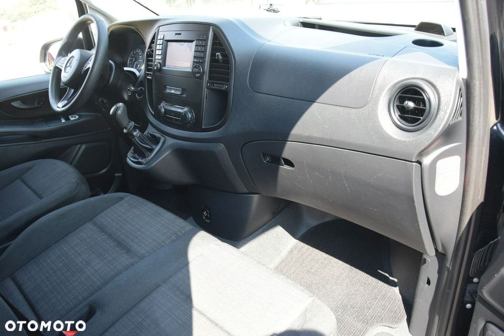 Mercedes-Benz Vito - 23