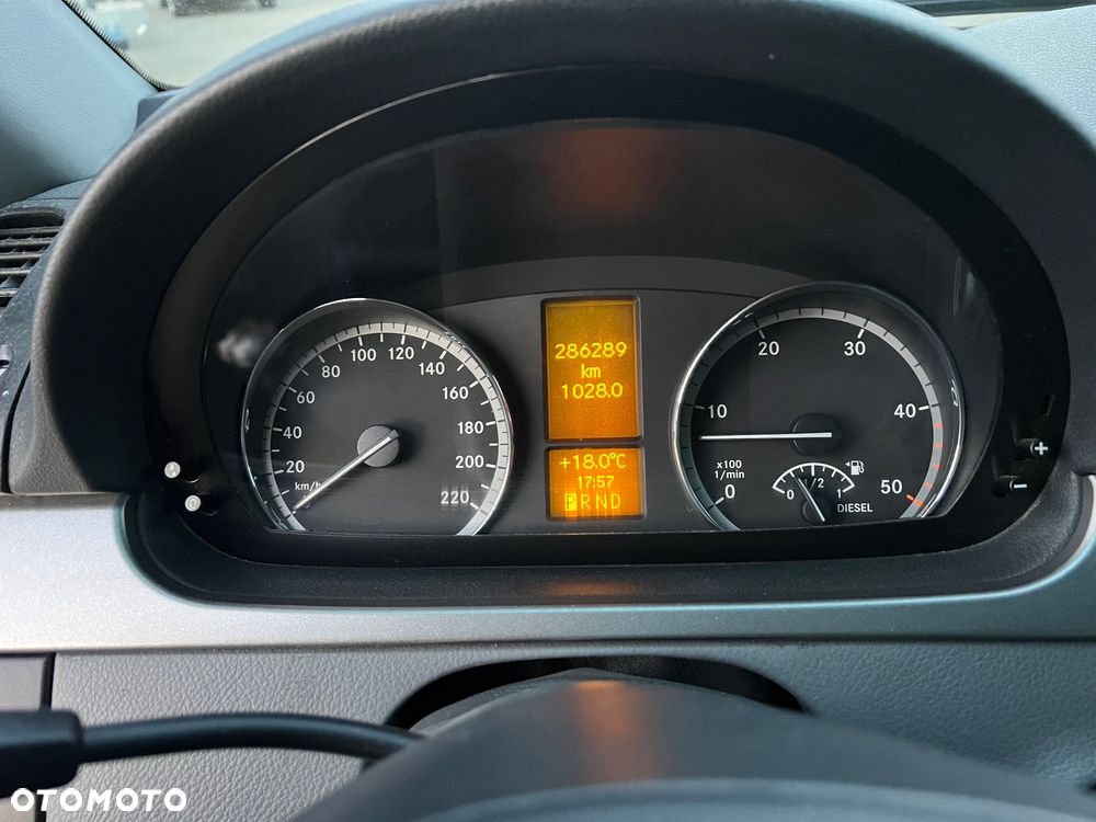 Mercedes-Benz Viano 3.0 CDI kompakt Automatik Trend DPF - 30