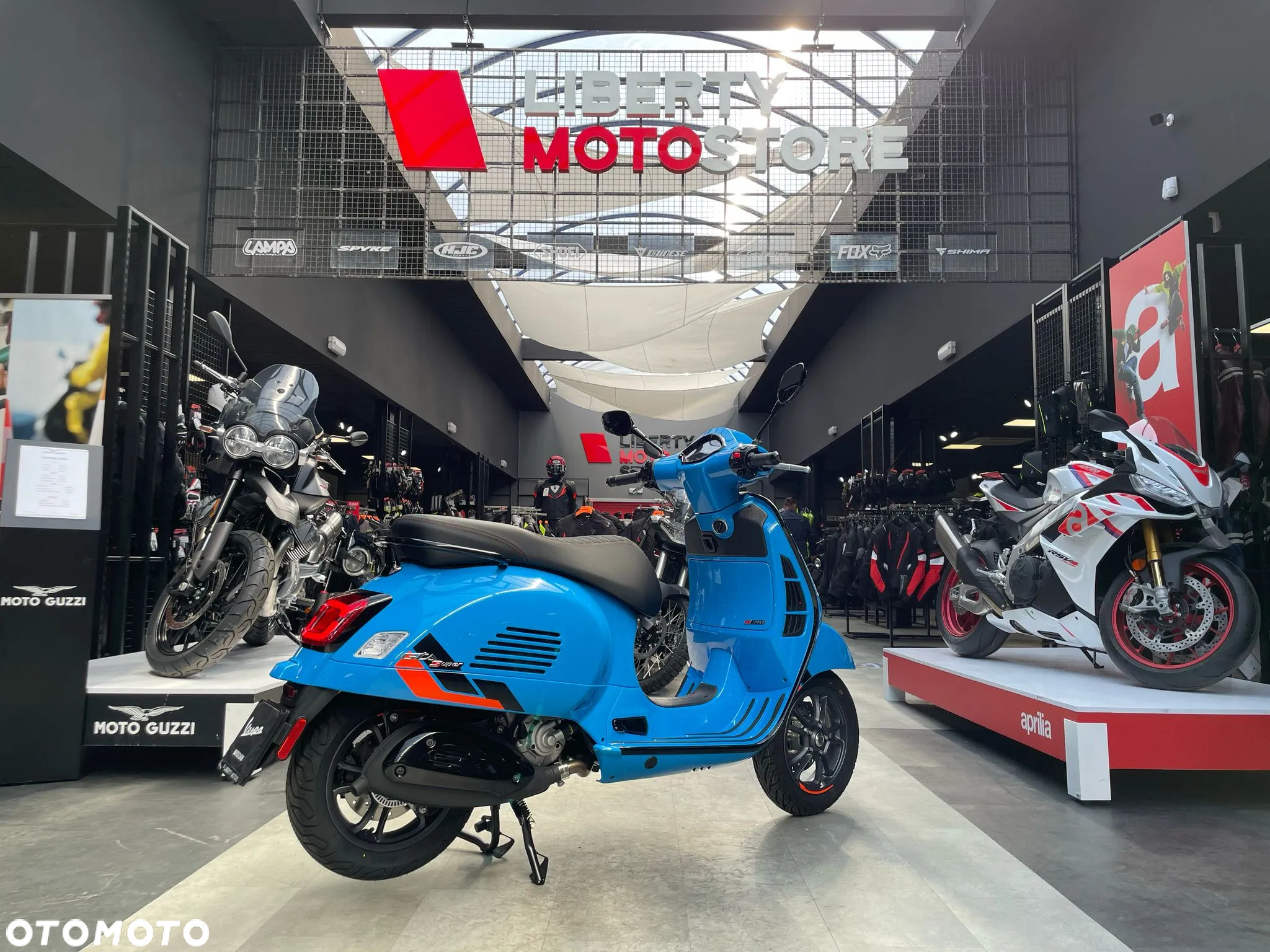 Vespa GTS - 3