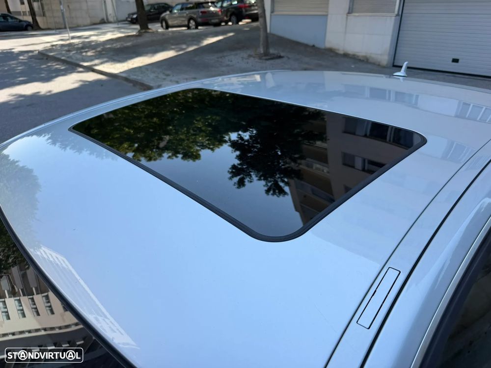 Mercedes-Benz E 250 CDI Avantgarde BlueEfficiency Auto. - 30