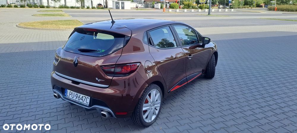 Renault Clio - 8