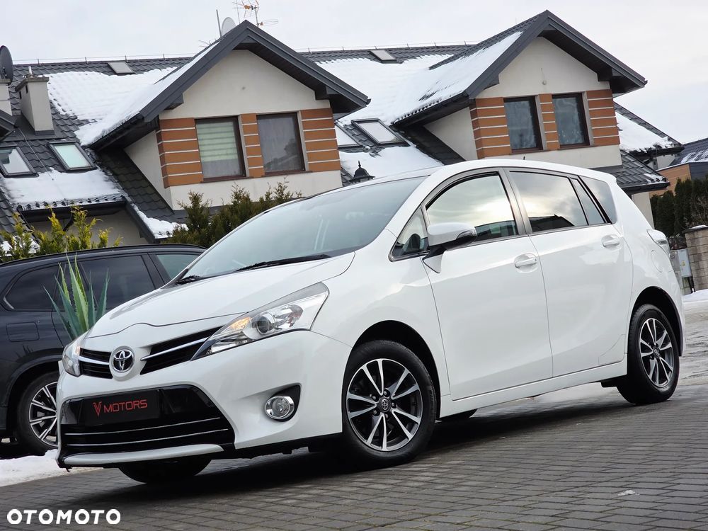 Toyota Verso 1.6 D-4D Premium - 2