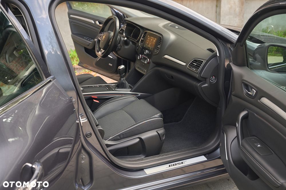 Renault Megane TCe 140 GPF BOSE EDITION - 21