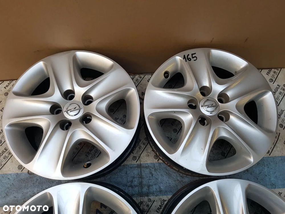 FELGI STALOWE+ KOŁPAKI  OPEL ASTRA H MERIVA B ZAFIRA B VECTRA C  5x110 6,5JX16 ET39 - 6