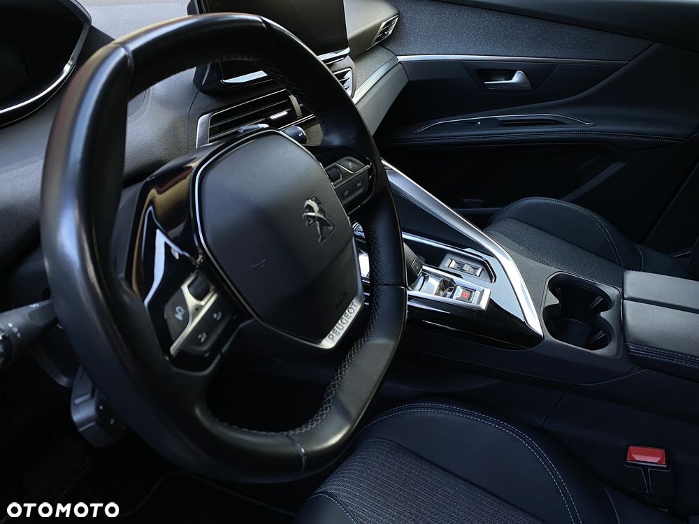 Peugeot 3008 1.2 PureTech Allure Pack S&S EAT8 - 31