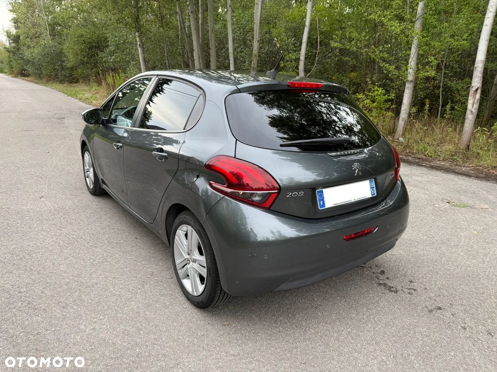 Peugeot 208 1.2 PureTech Style - 6