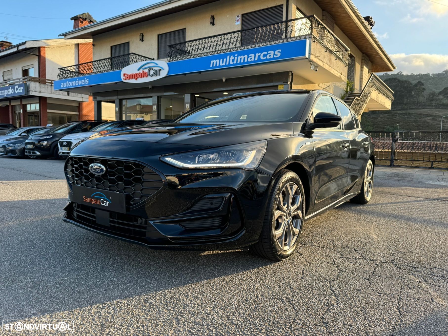 Ford Focus 1.0 EcoBoost MHEV ST-Line - 1