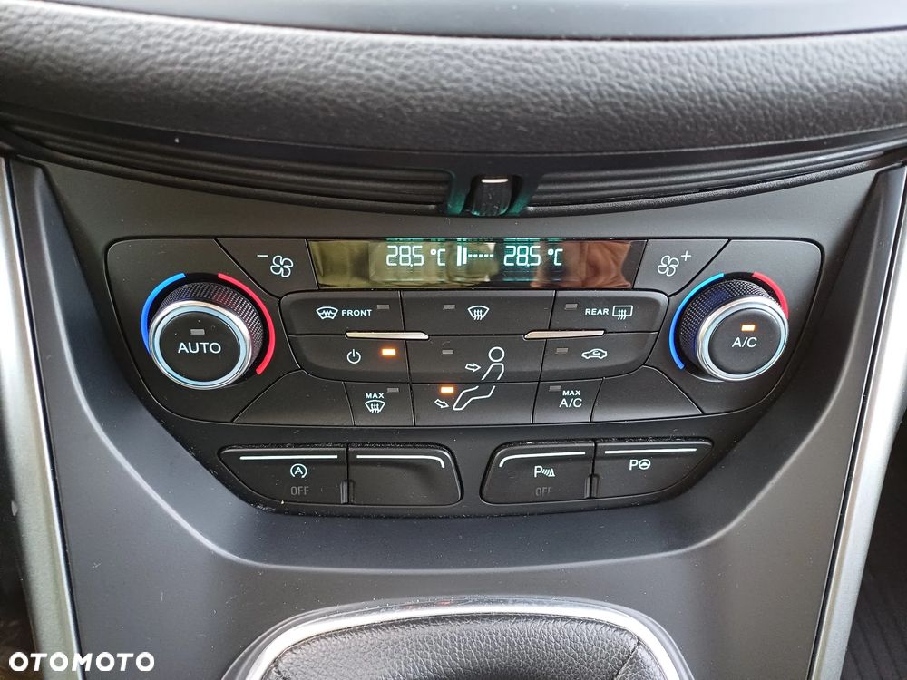 Ford Kuga 2.0 TDCi 2x4 Vignale - 15