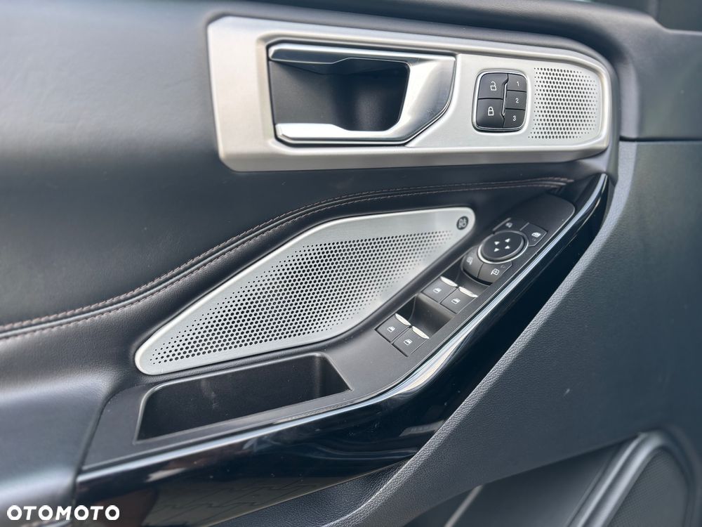 Ford Explorer EcoBoost Plug-in Hybrid PLATINUM - 17