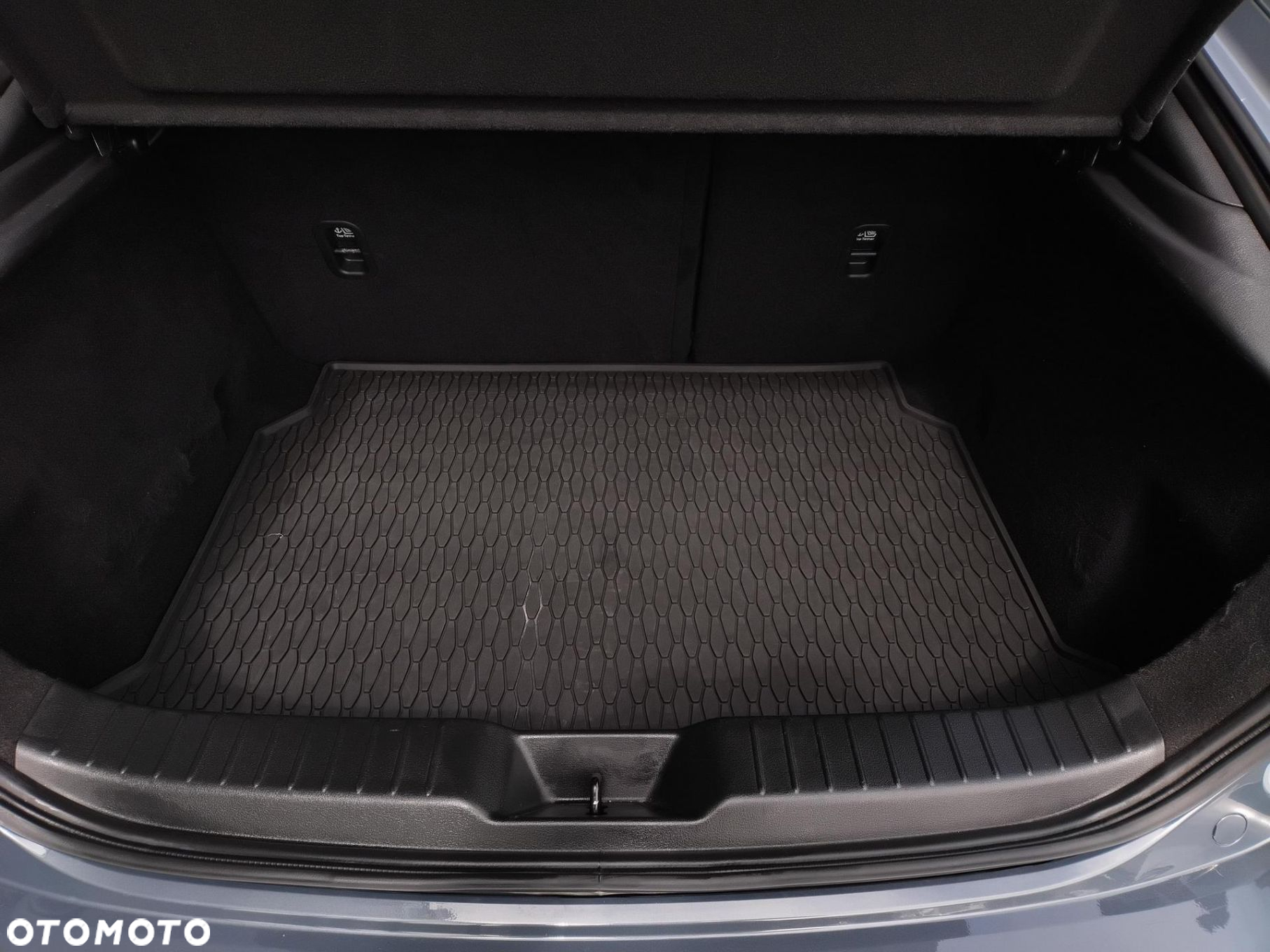 Mazda 3 - 25