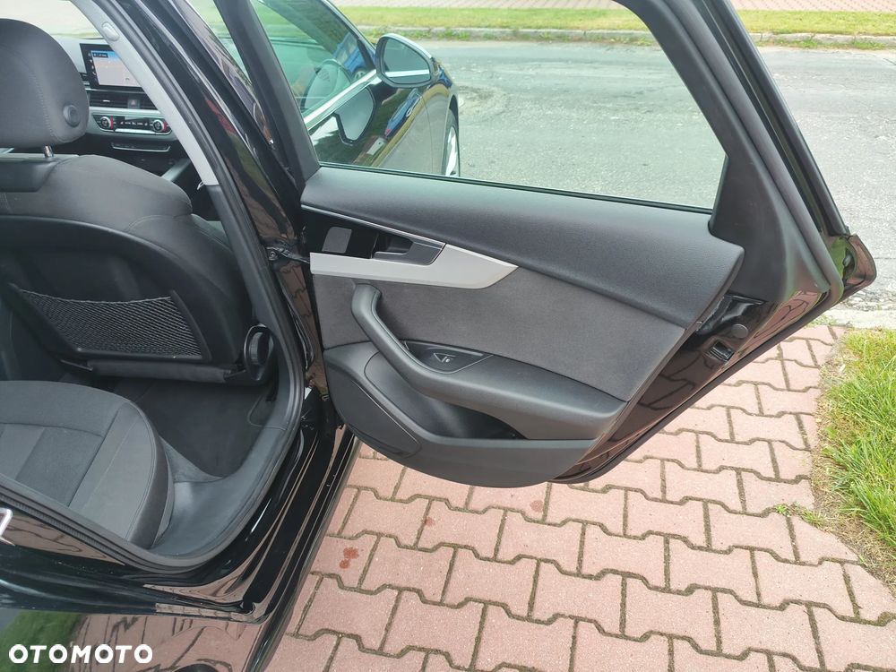 Audi A4 Avant - 16