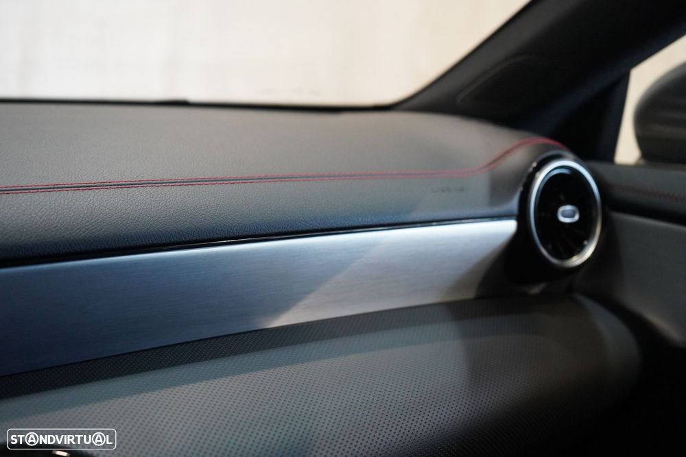 Mercedes-Benz CLA 180 - 24