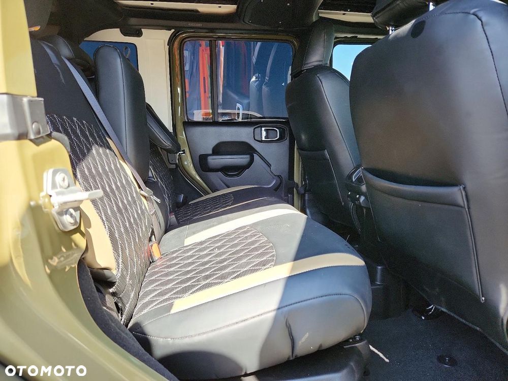Jeep Wrangler 2.0 4xe Plug-In Hybrid Softtop Sahara - 6