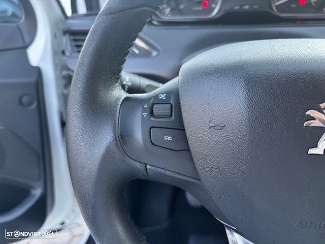 Peugeot 208 1.6 BlueHDi Style - 18