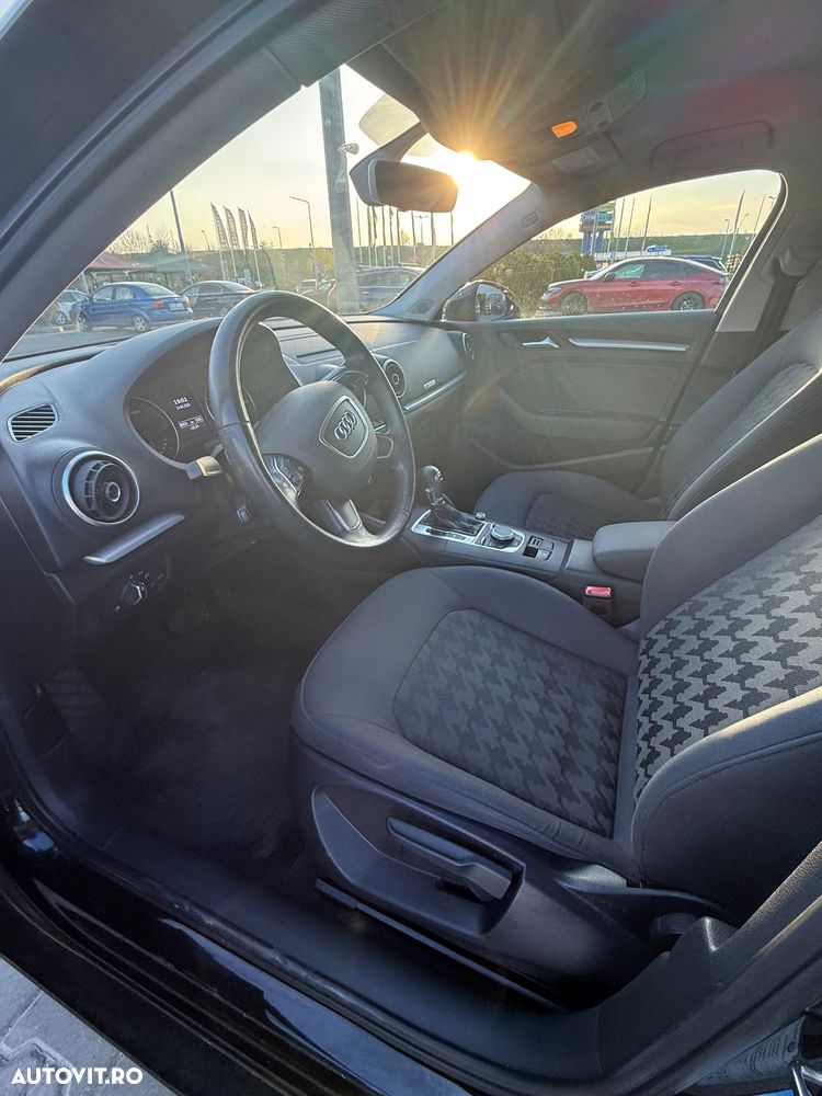 Audi A3 1.6 TDI clean Stronic Attraction - 15