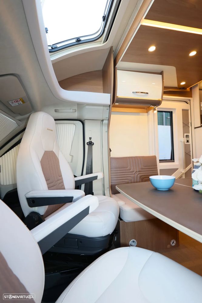 Burstner Lyseo Privilége 732G - 24