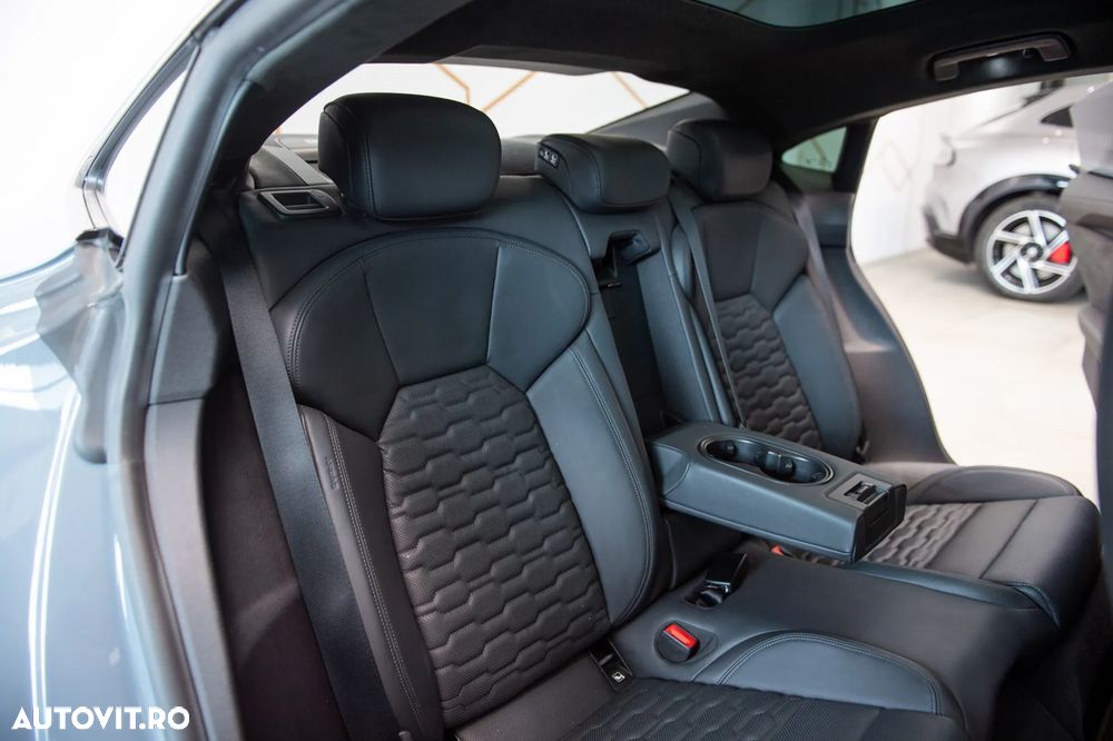 AUDI e-tron GT 2022 — imagine 8