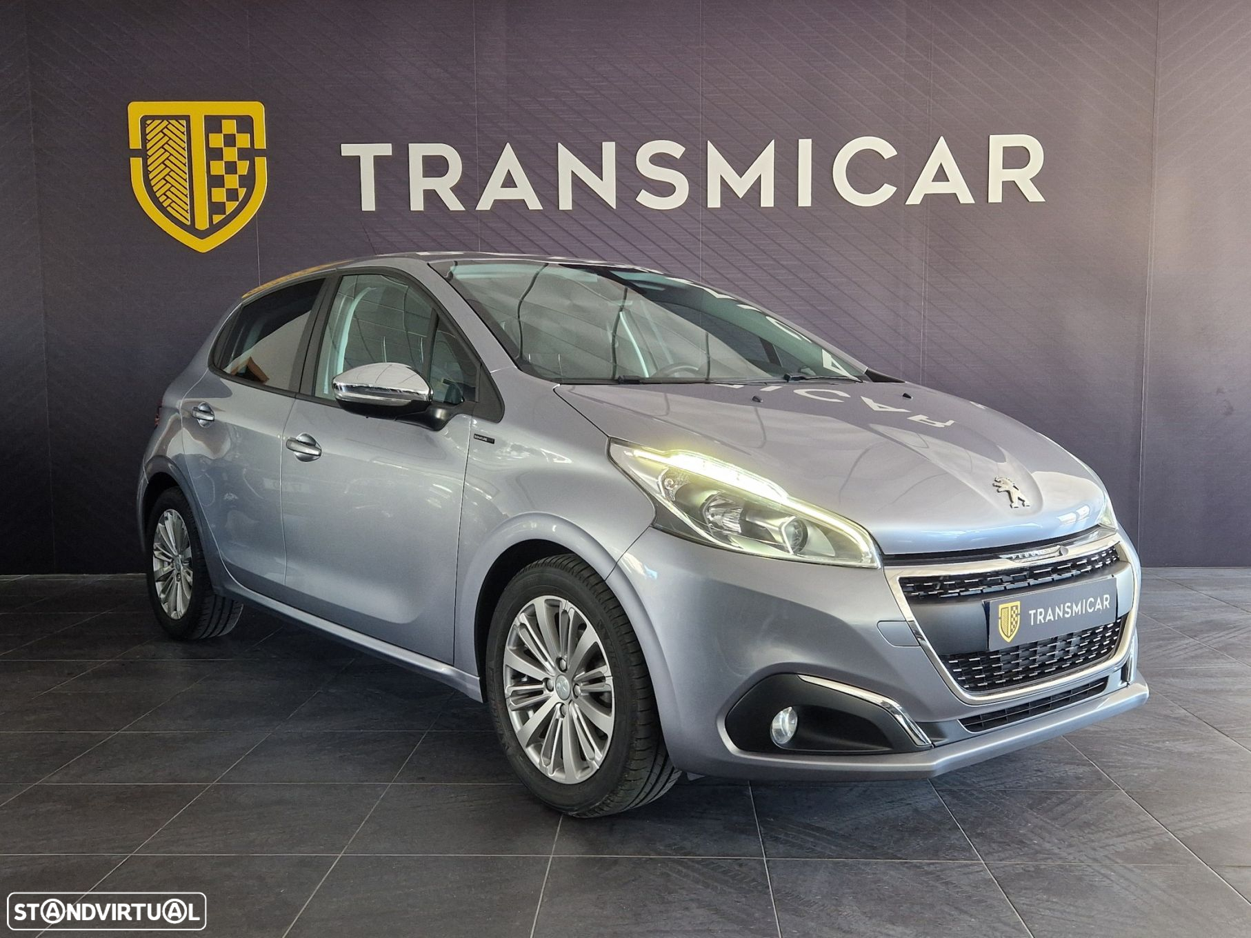 Peugeot 208 1.2 PureTech Signature - 2