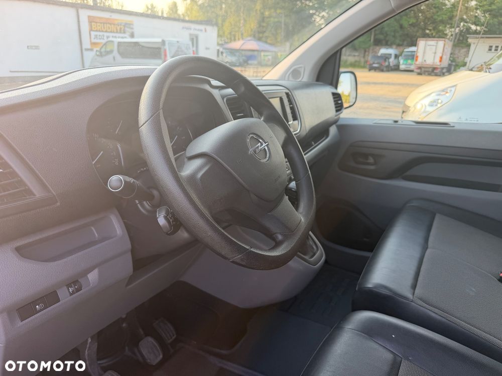 Opel VIVARO - 11