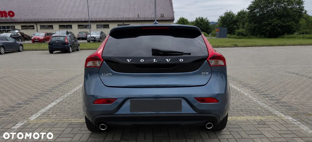 Volvo V40 D3 Momentum - 8