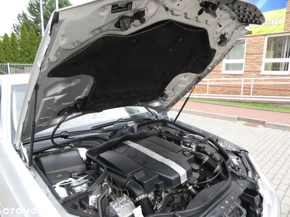 Mercedes-Benz Klasa E 320 Elegance - 33