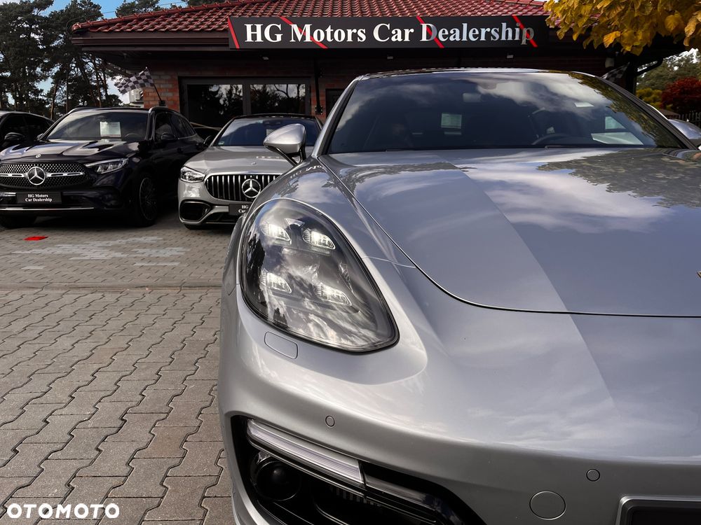 Porsche Panamera 4 - 22