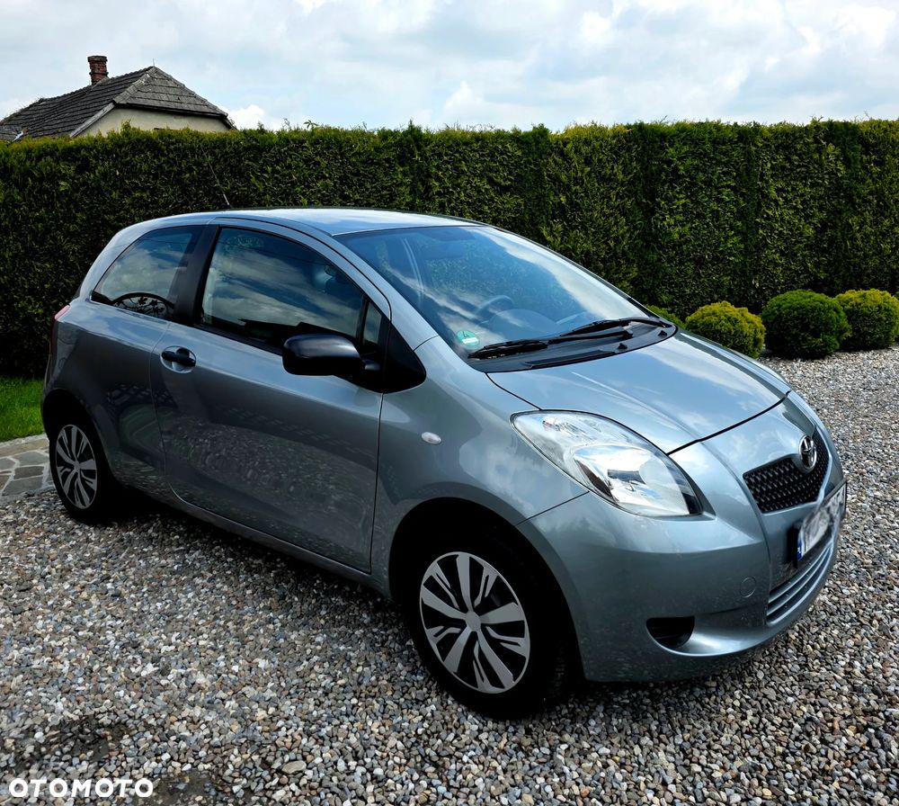 Toyota Yaris 1.0 Terra A/C - 3