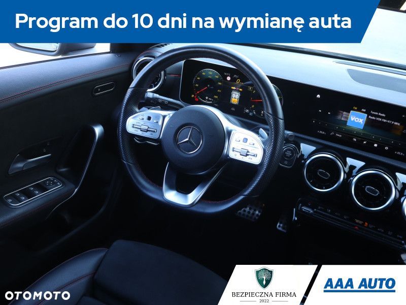 Mercedes-Benz CLA - 9