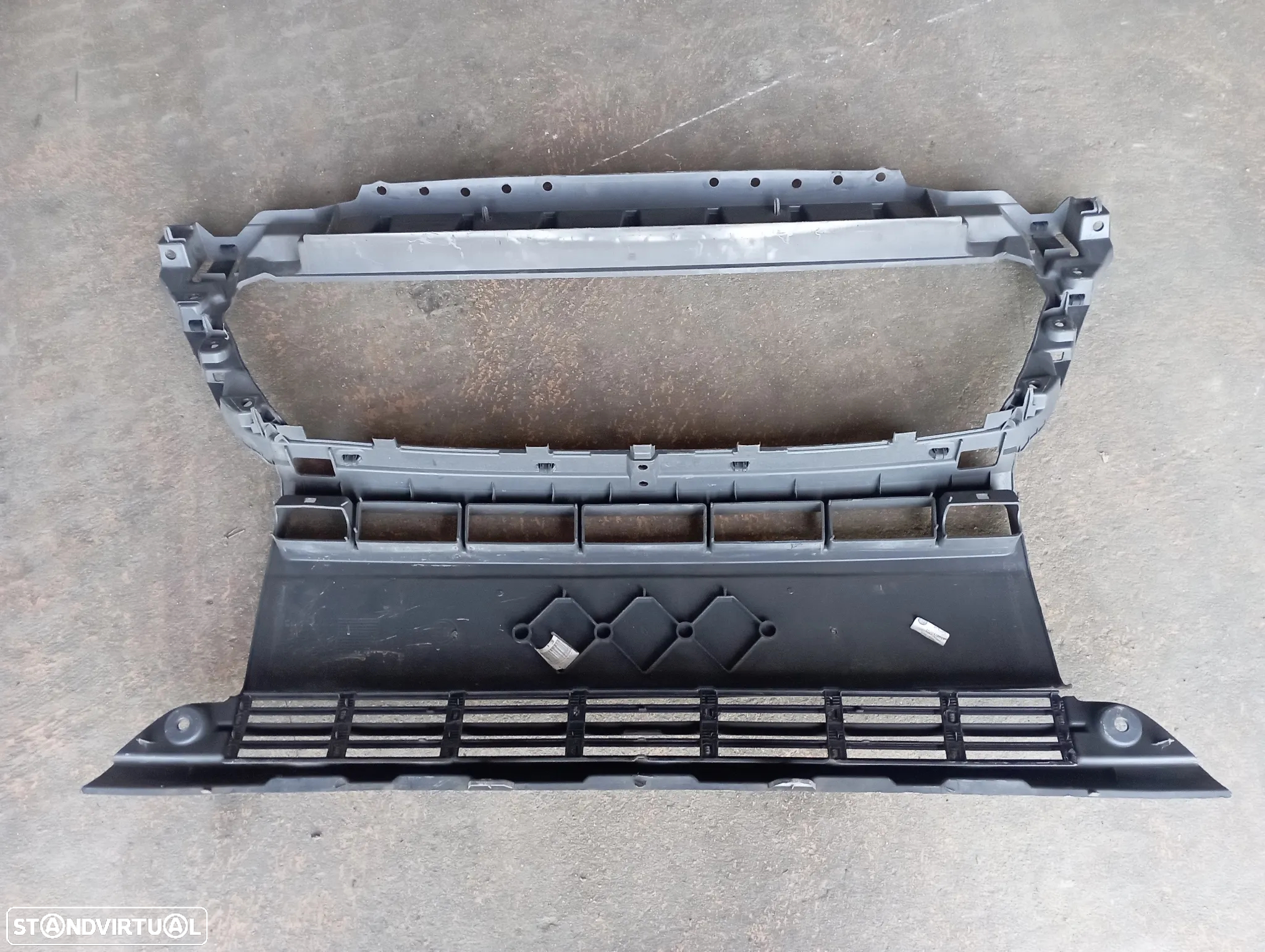 Grelha Para Choques Frente Fiat Ducato 2.0 Jtd 2017 - 2