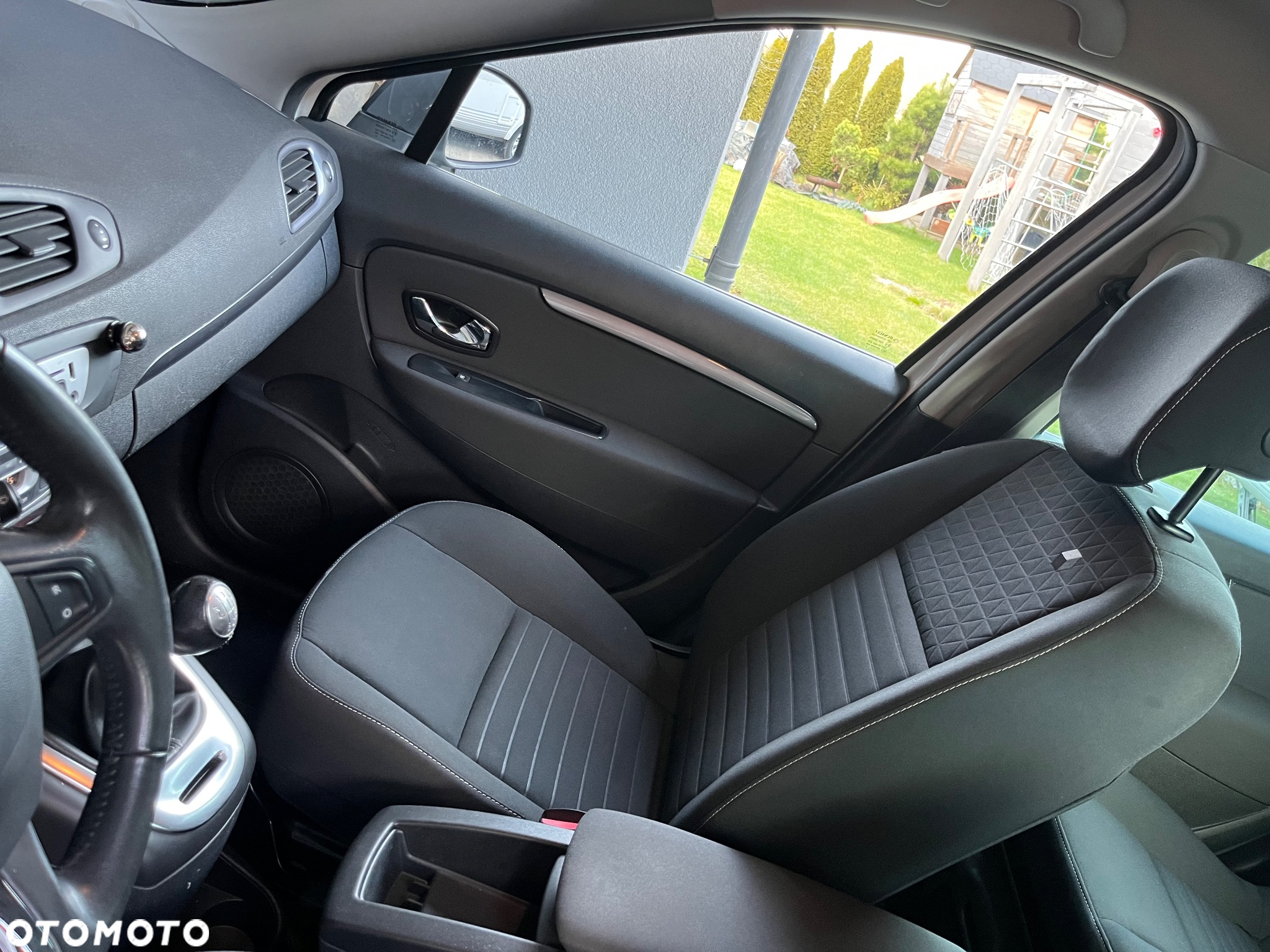 Renault Scenic 1.5 dCi Limited - 10