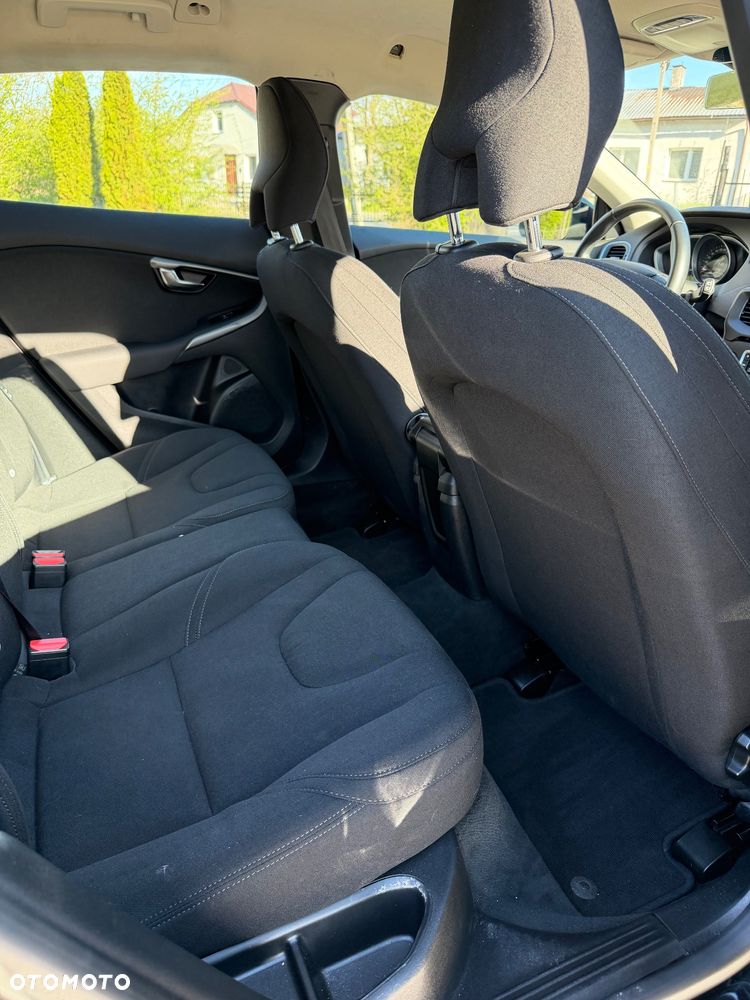 Volvo V40 T2 Kinetic - 2