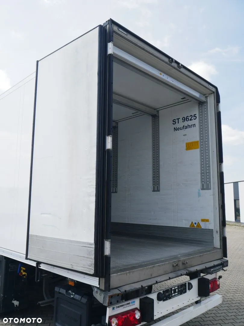 Schmitz Cargobull Chłodnia 60 / Doppelstock / Thermo King 300 / TIP 640641 - 11