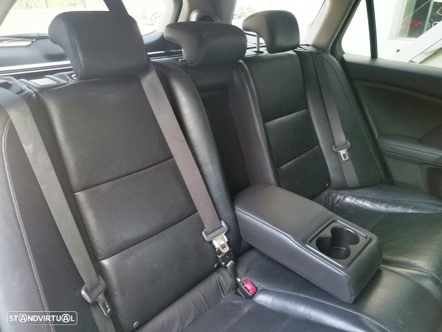 Honda Accord Tourer 2.2 i-DTEC Executive Navi - 11