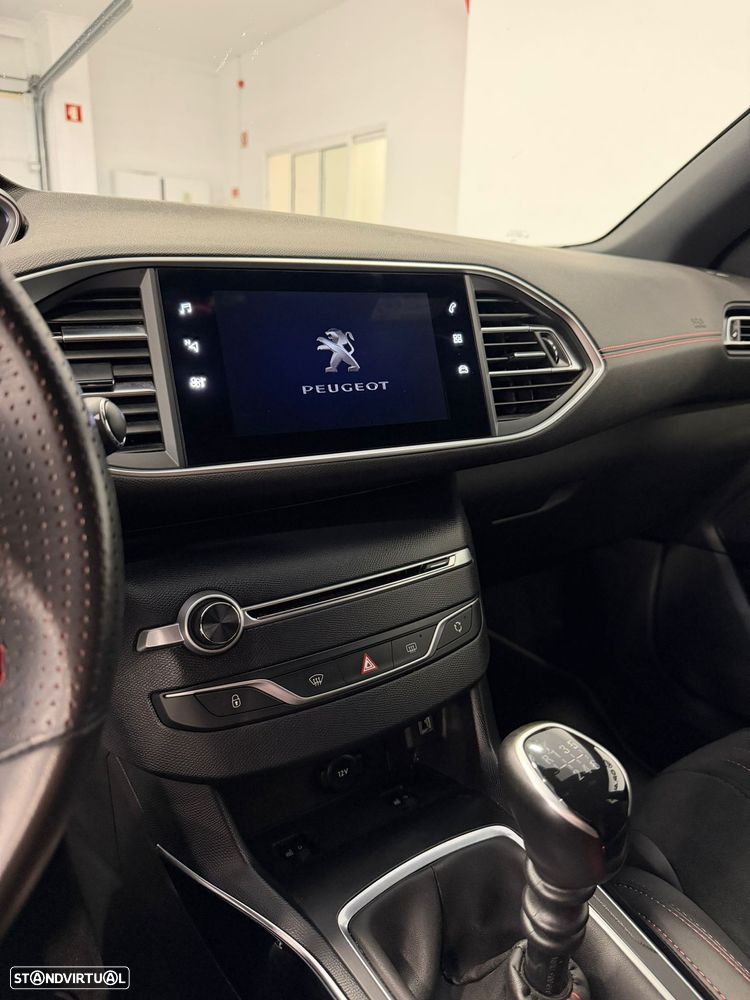Peugeot 308 PureTech 130 GPF Stop & Start GT - 13