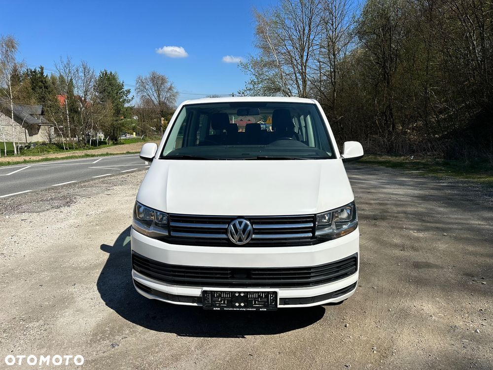 Volkswagen Caravelle - 9