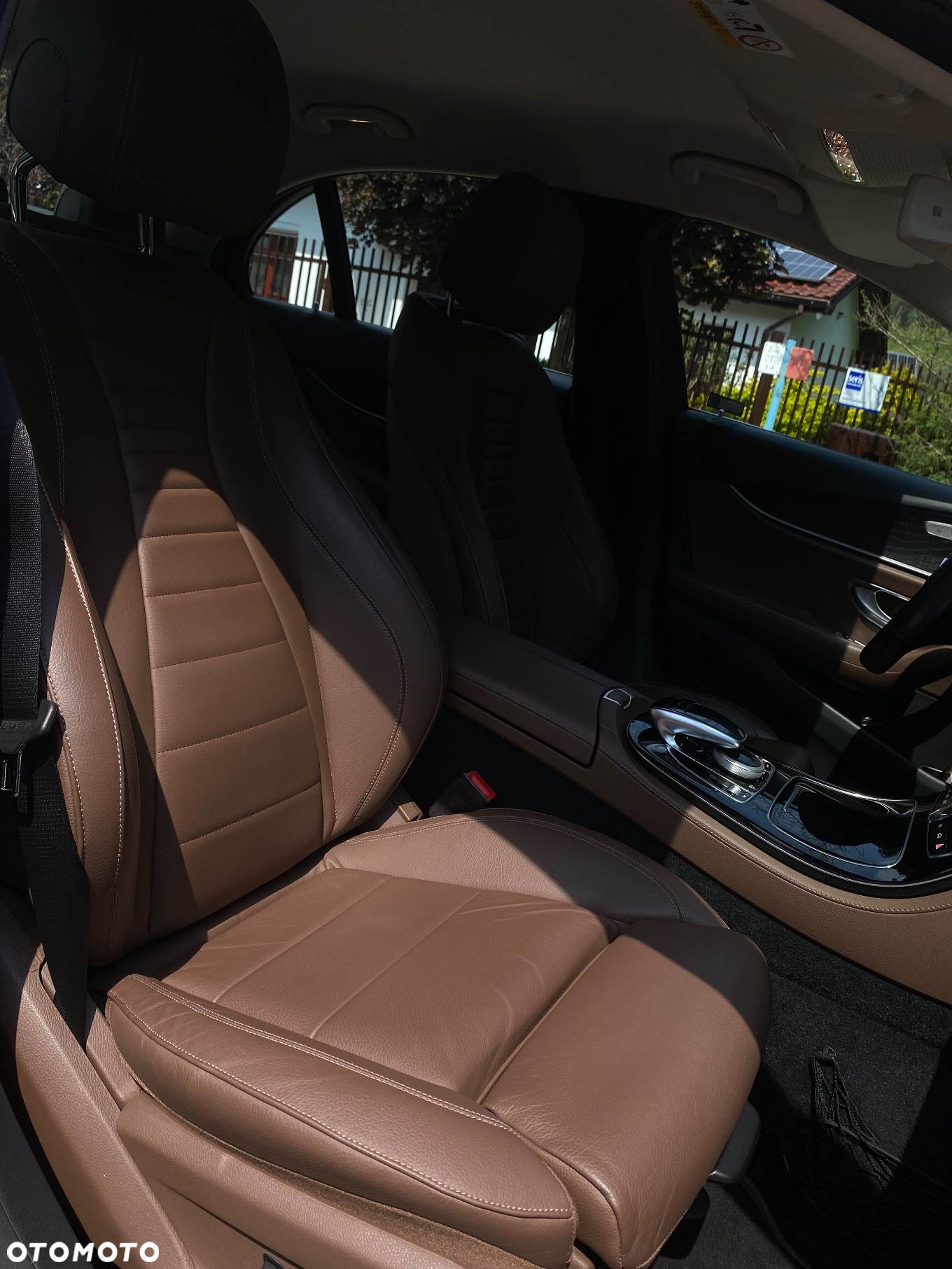 Mercedes-Benz Klasa E 220 d 4-Matic 9G-TRONIC - 23