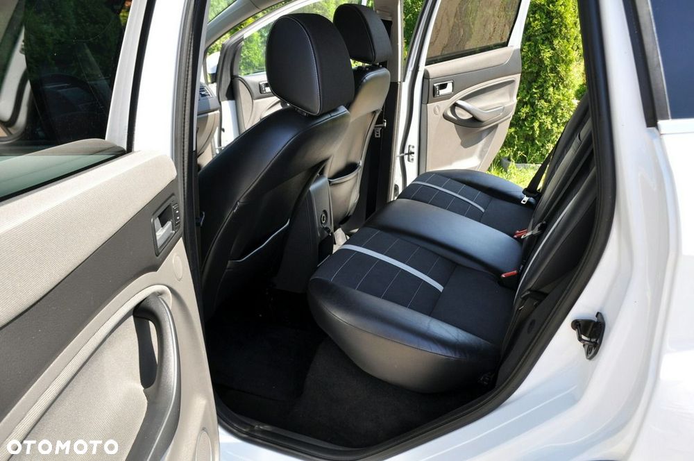 Ford Kuga - 20