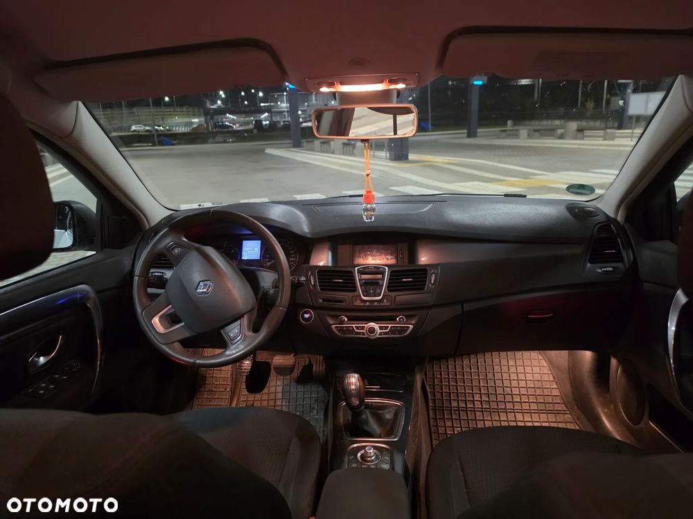 Renault Laguna dCi 110 FAP Dynamique - 15