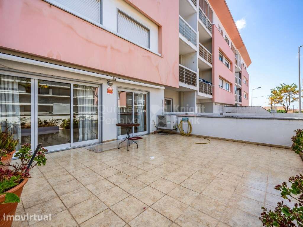 Apartamento T2 com terraço, garagem e arrecadação em Cascais - Grande imagem: 3/28